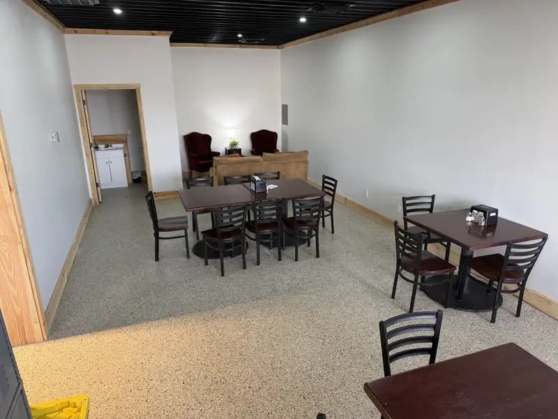 Flake floor coating in a cafe dining room